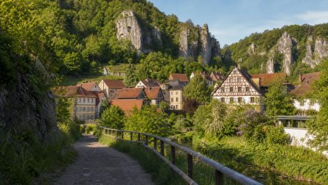 Wochenendtrip in die Fränkische Schweiz: Felsen, Höhlen und ruhige Orte planen