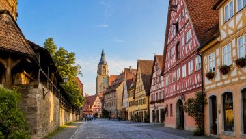 Dinkelsbühl Stadt-Ratgeber: Altstadt, Stadtmauer und entspannt übernachten