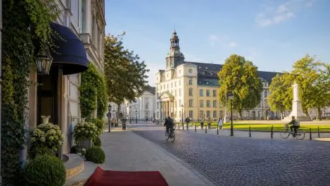 Hotel-Wochenende in Oldenburg: Schloss, Haarenufer und die richtige Lage planen