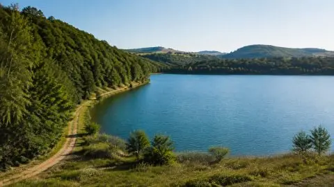 Kurzurlaub in der Vulkaneifel: Dauner Maare, Manderscheid und ruhige Wandertage planen